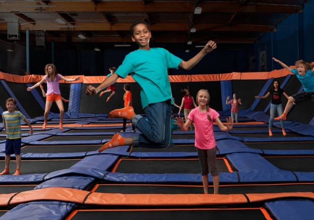 Hosting Unforgettable Parties at the Trampoline Park